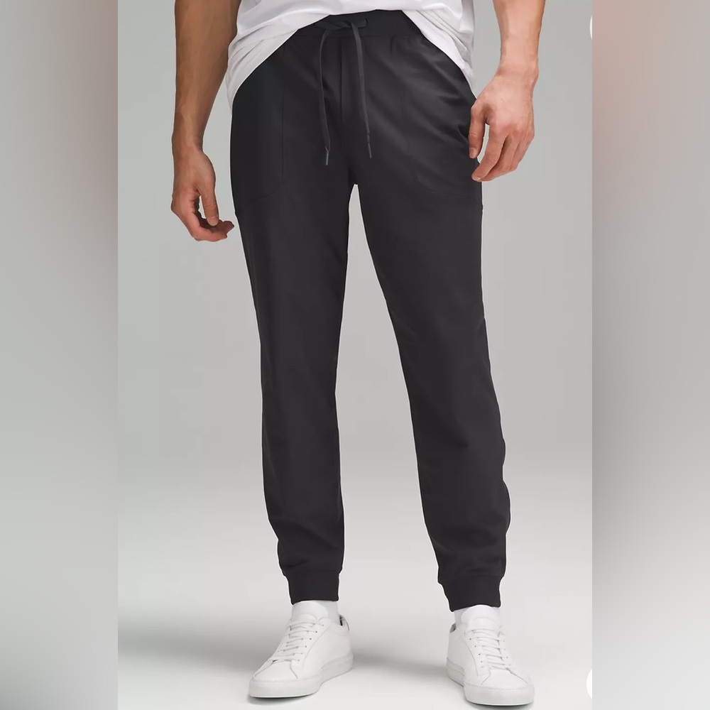 Lululemon ABC Jogger Regular In Black Medium